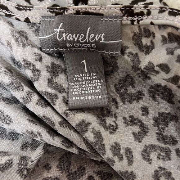 Chicos Travelers Animal Print Open Front Cardigan Lightweight Size 1 Medium - Picture 8 of 8